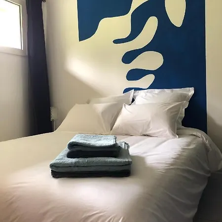 Jardin Des Perelles 3*